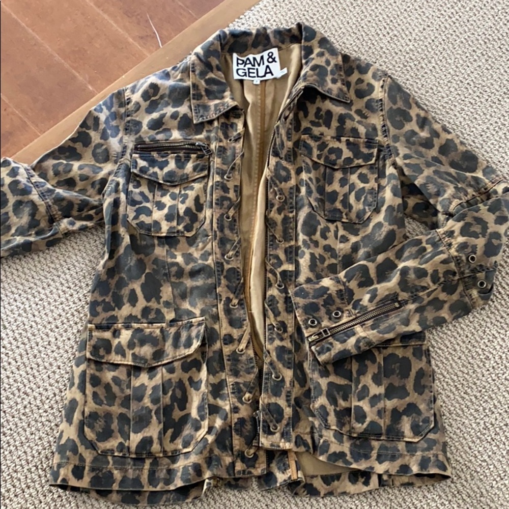 Pam & Gela leopard print jacket 🖤